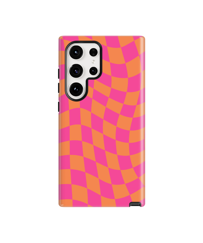 Sunkissed Wavy Checkers Phone Case