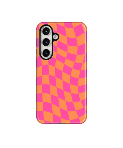 Sunkissed Wavy Checkers Phone Case